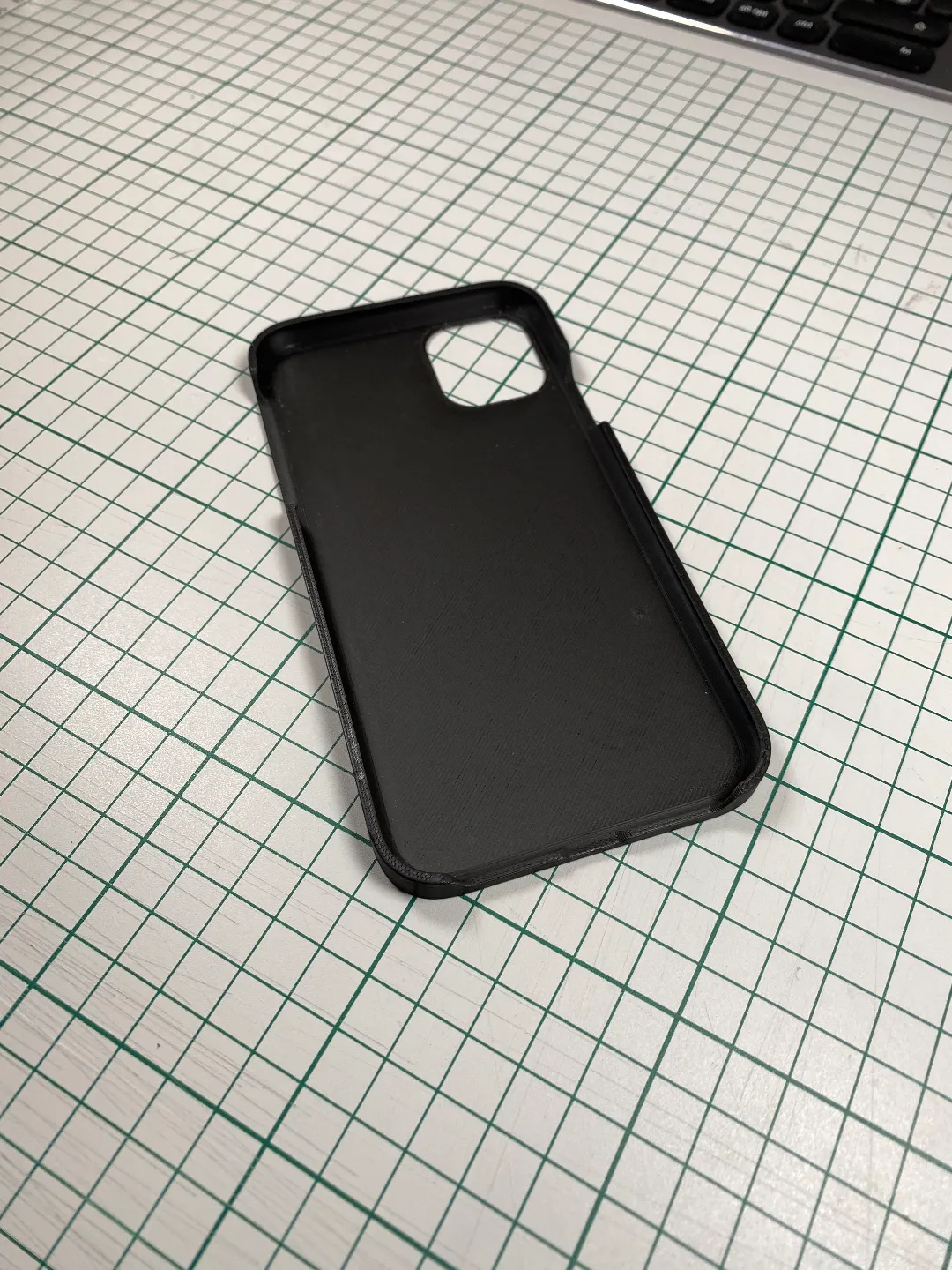 iPhone 11 Cover with Straight Edges, photo 3 of 4 - iPhone 11 Cover with Straight Edges Hobby & DIY