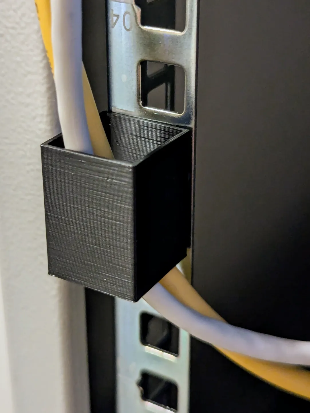 Rack Cable Management Clip, photo 3 of 4 - Rack Cable Management Clip Mobile & Device Accessories