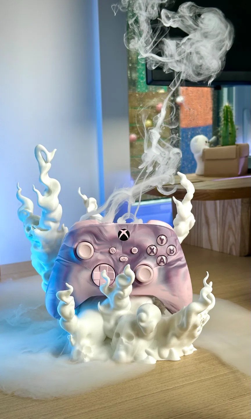 Spooky Controller Stand, photo 3 of 4 - Spooky Controller Stand Household
