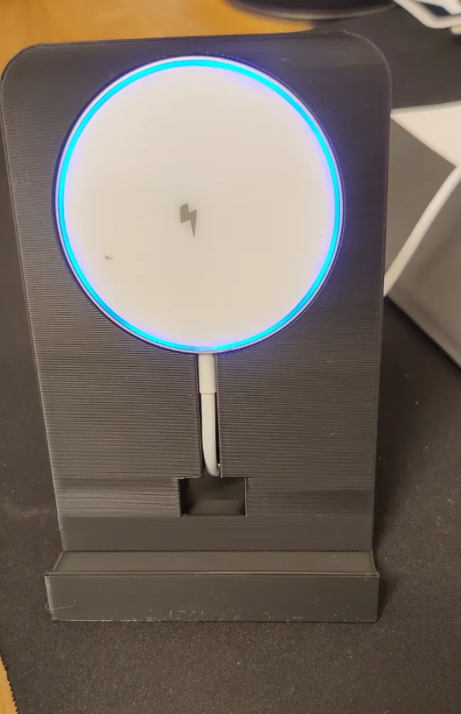 Phone Charger (Pixel 8 or other phones) - Desk Mobile Stands, in stock