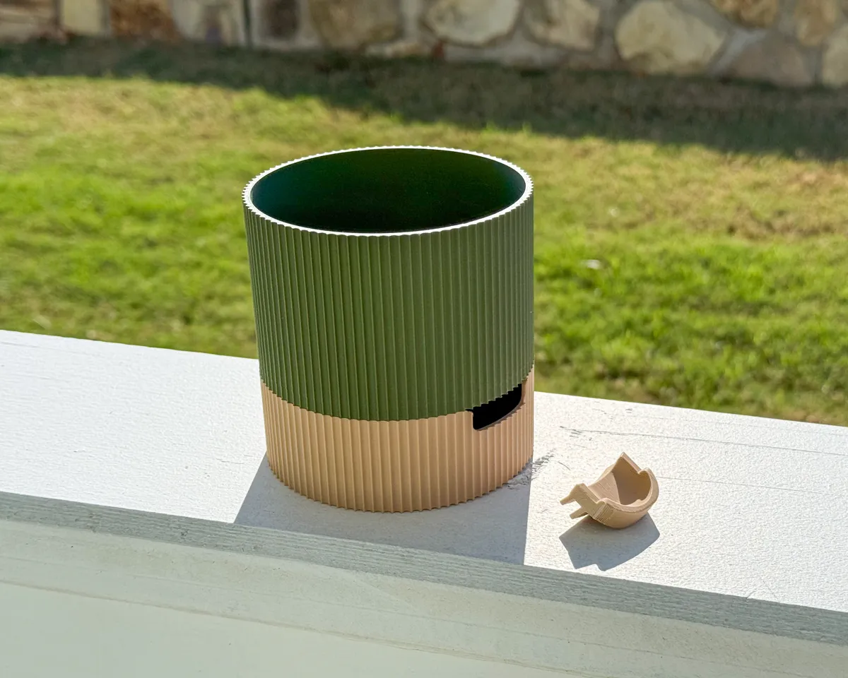 Round Self-Watering Planter Ribbed (Small), photo 3 of 4 - Round Self-Watering Planter Ribbed (Small) Garden & Outdoor