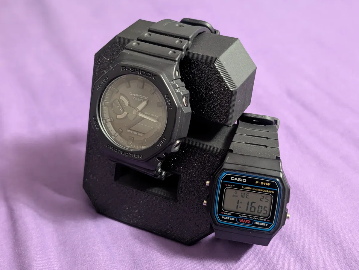 Casio G-SHOCK watch stand, photo 4 of 4 - Casio G-SHOCK watch stand Fashion