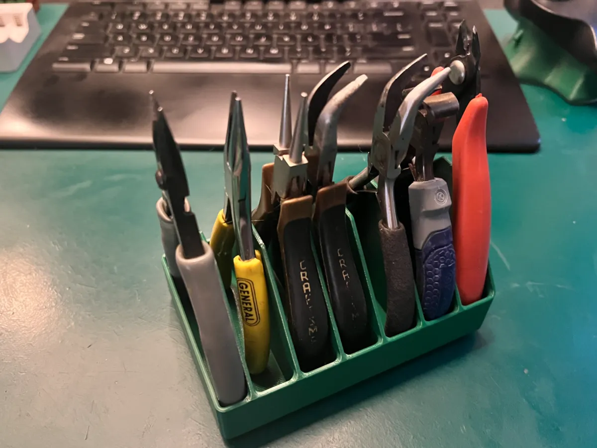Gridfinity Pliers Holder