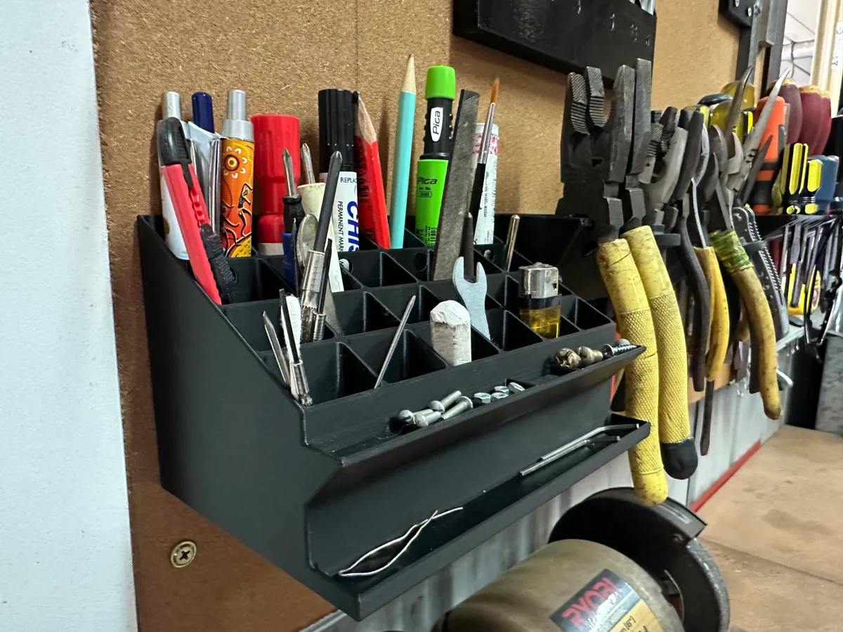Multi-purpose organizer for garage workshop bench