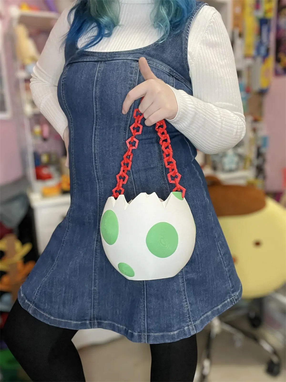 Yoshi Egg Purse/Popcorn Bucket, photo 3 of 4 - Yoshi Egg Purse/Popcorn Bucket Fashion