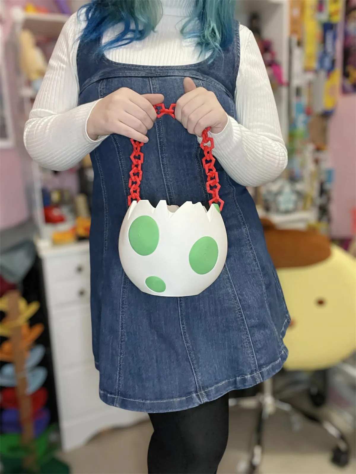 Yoshi Egg Purse/Popcorn Bucket, photo 4 of 4 - Yoshi Egg Purse/Popcorn Bucket Fashion