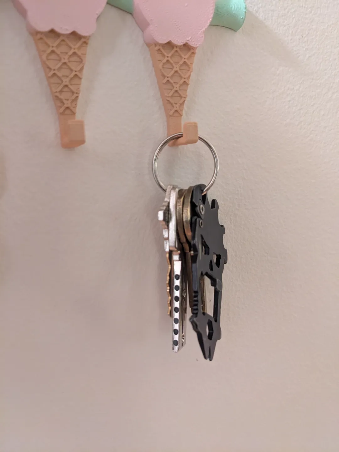 Ice Cream Cone Key Ring Hanger, photo 4 of 4 - Ice Cream Cone Key Ring Hanger Keychains