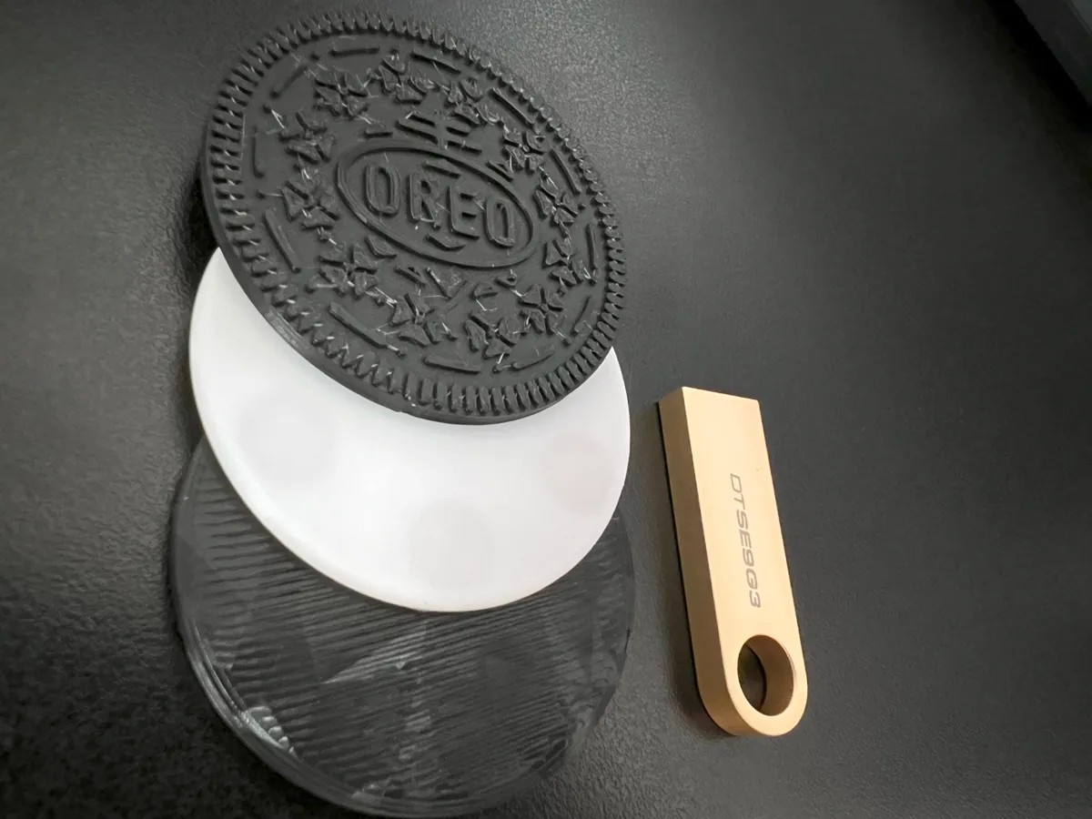 Oreo magnets fidget toy, photo 3 of 3 - Oreo magnets fidget toy Toys & Games
