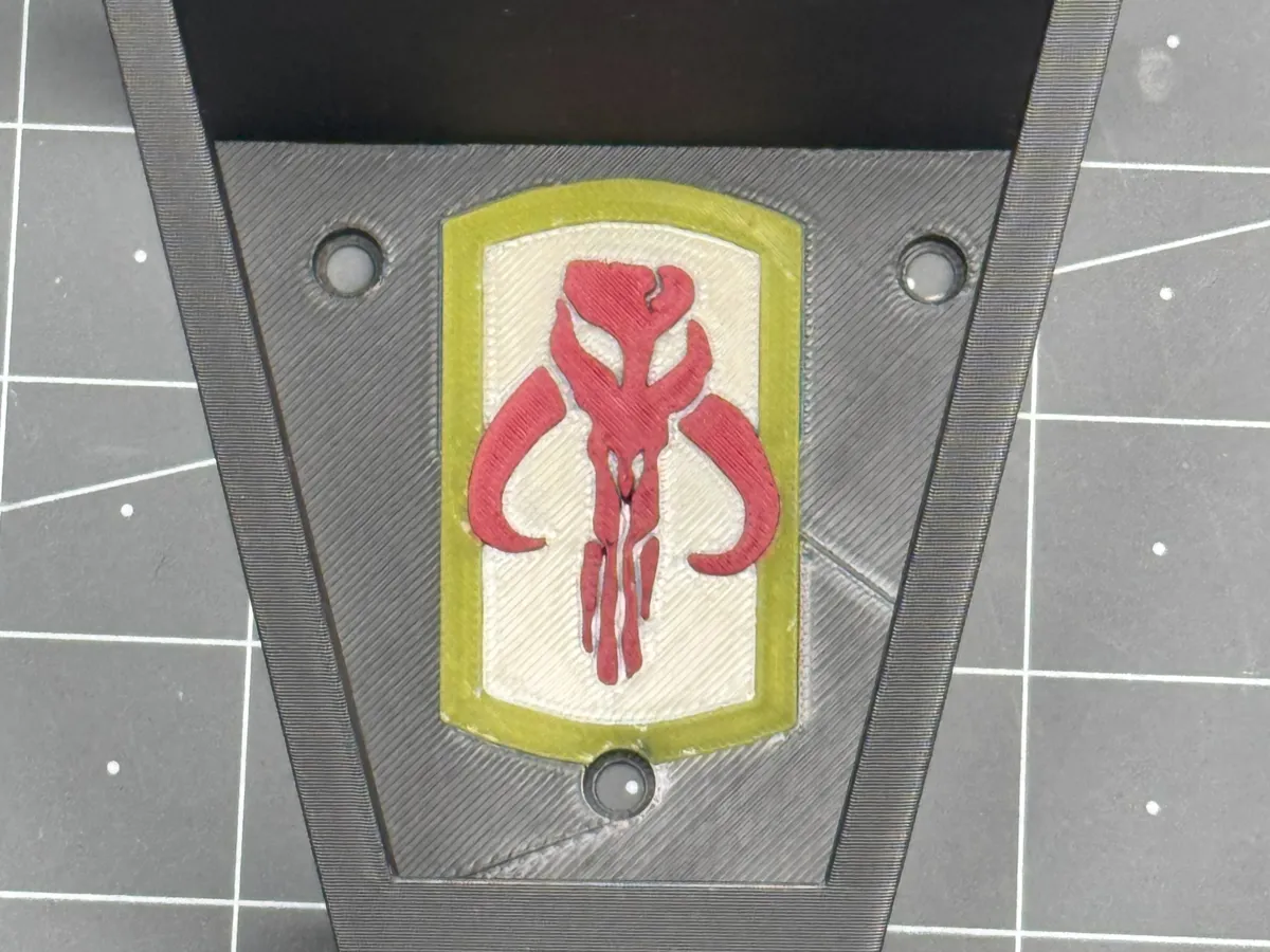 Star Wars Brick Helmet Display - Boba Fett Patch, photo 2 of 3 - Star Wars Brick Helmet Display - Boba Fett Patch Hobby & DIY