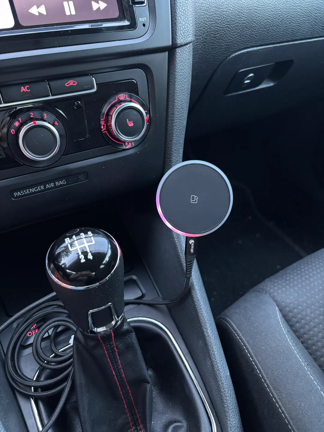 VW Golf 6 Phone Holder, photo 2 of 2 - VW Golf 6 Phone Holder Hobby & DIY