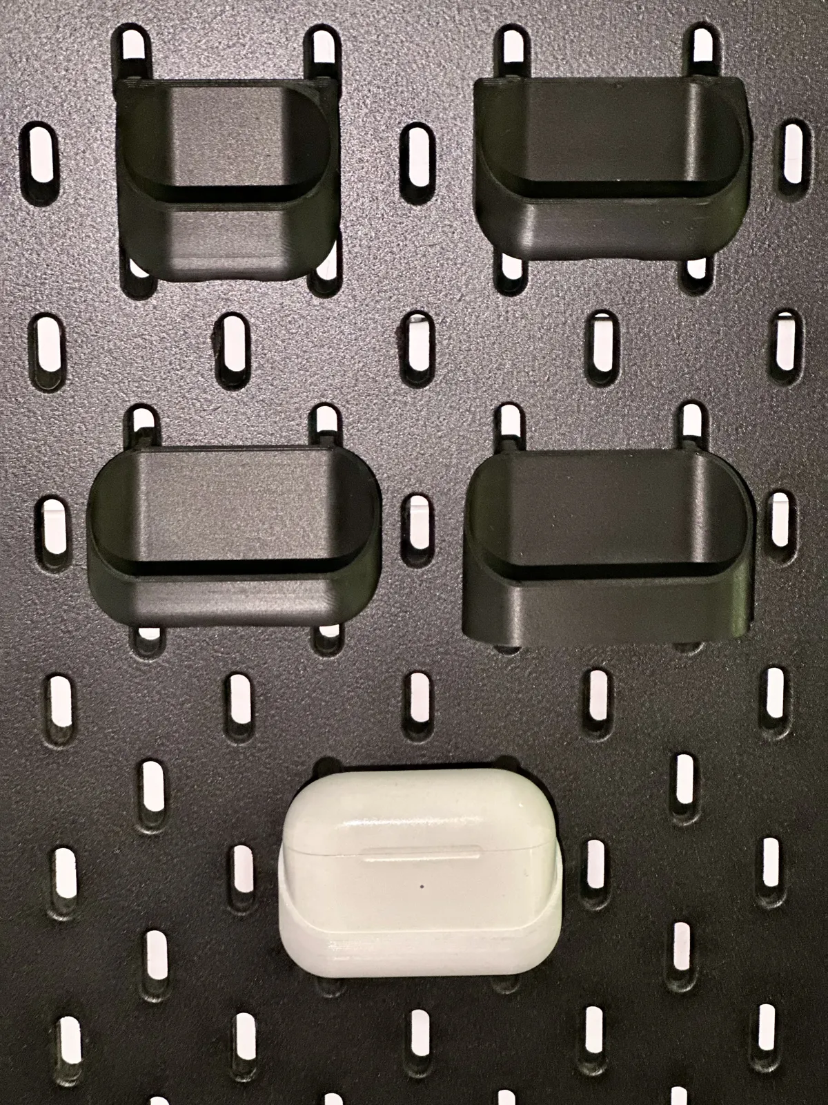 Skadis AirPods Gen 1 and Gen 2 holder, photo 2 of 2 - Skadis AirPods Gen 1 and Gen 2 holder Tools