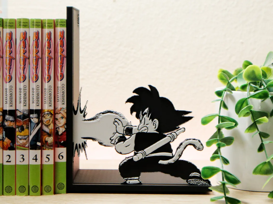 Bookend of Son Goku doing the Kame Hame Ha!