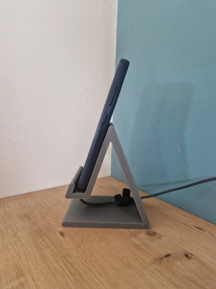 Phone Charging Dock (free to sell), photo 4 of 4 - Phone Charging Dock (free to sell) Mobile & Device Accessories