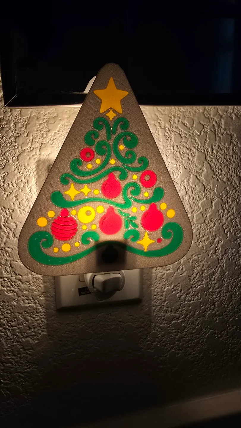 Retro Christmas Tree Night Light Holiday Vintage, photo 2 of 4 - Retro Christmas Tree Night Light Holiday Vintage Lamps & Lighting