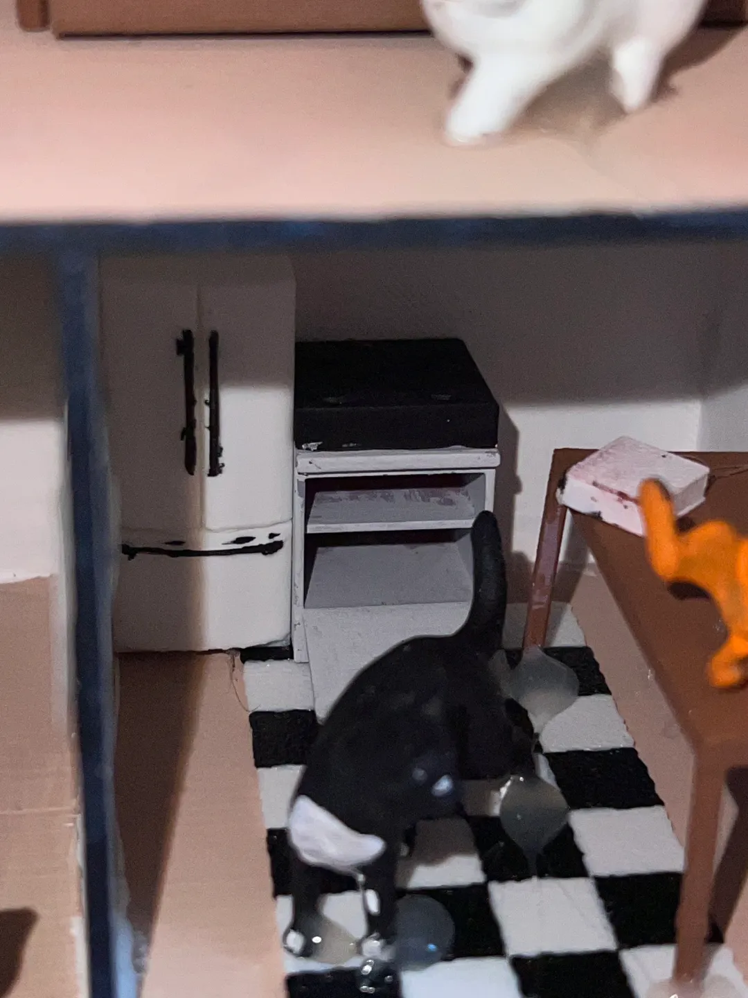 Miniature oven for dollhouse, photo 2 of 2 - Miniature oven for dollhouse Miniatures