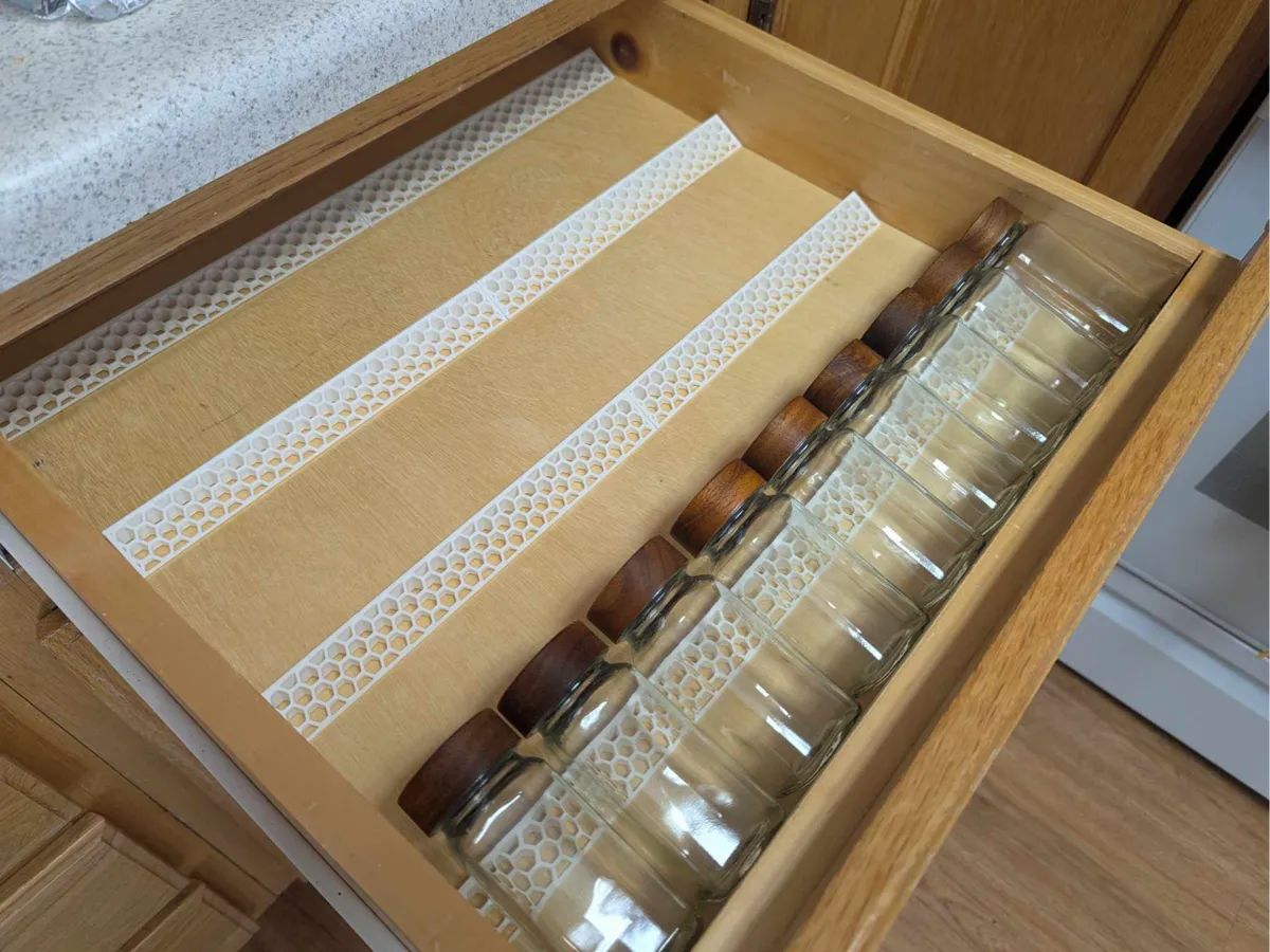 Minimalist Spice Jar Drawer Rack/Organizer