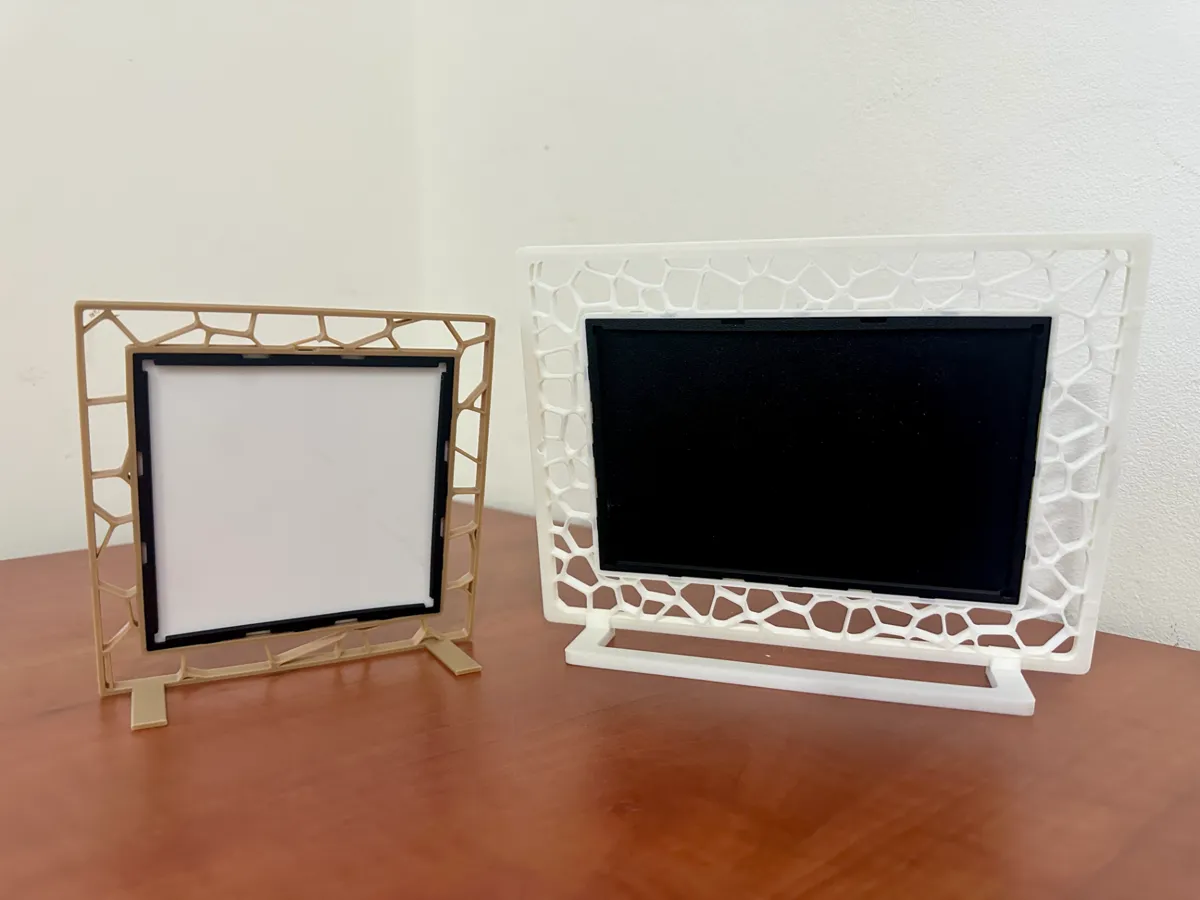 Parametric Photo Stand Frame - Customize Voronoi, photo 3 of 4 - Modern & Minimal Frames, customisable