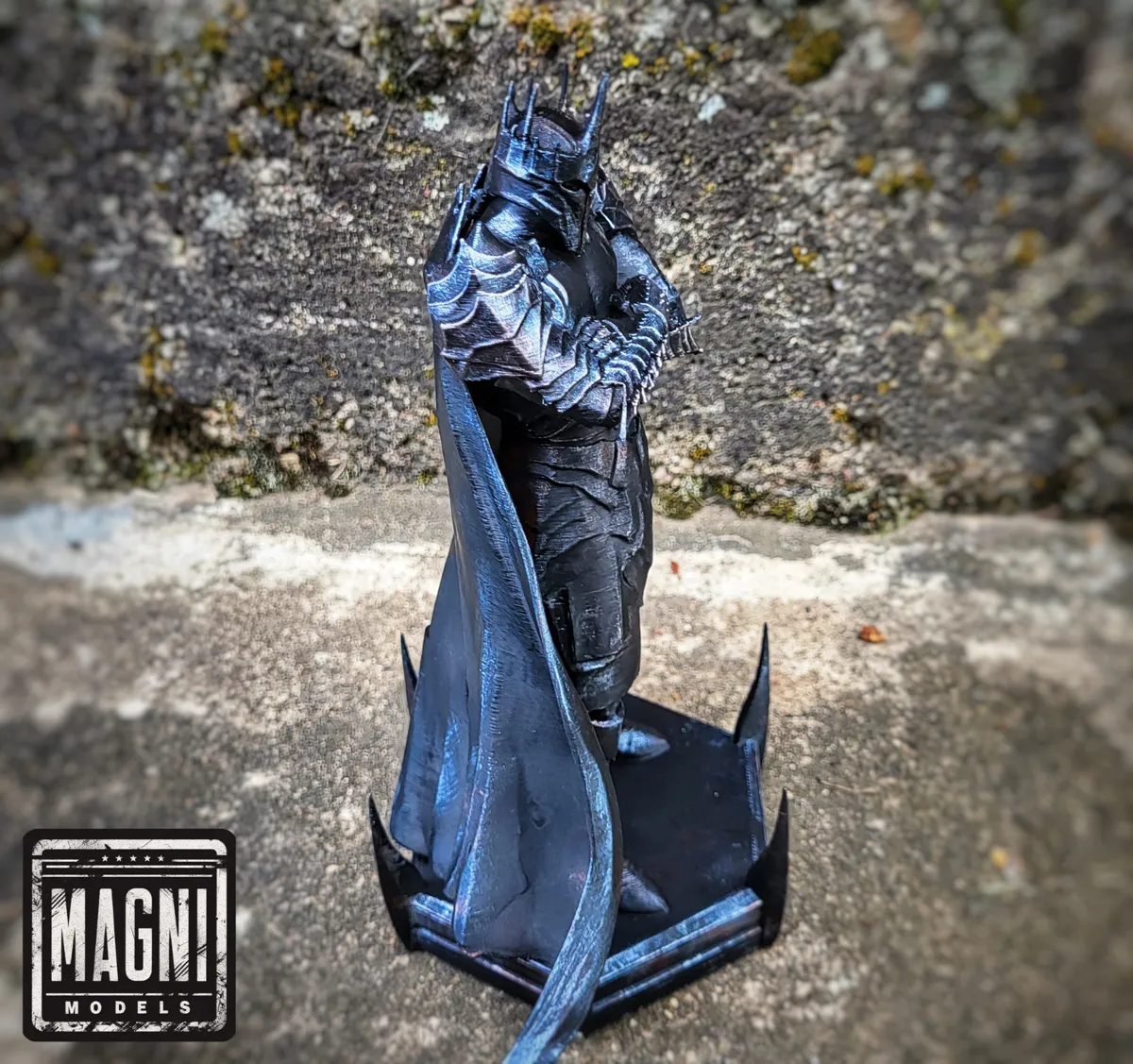 Statue of Sauron, photo 4 of 4 - Statue of Sauron Art