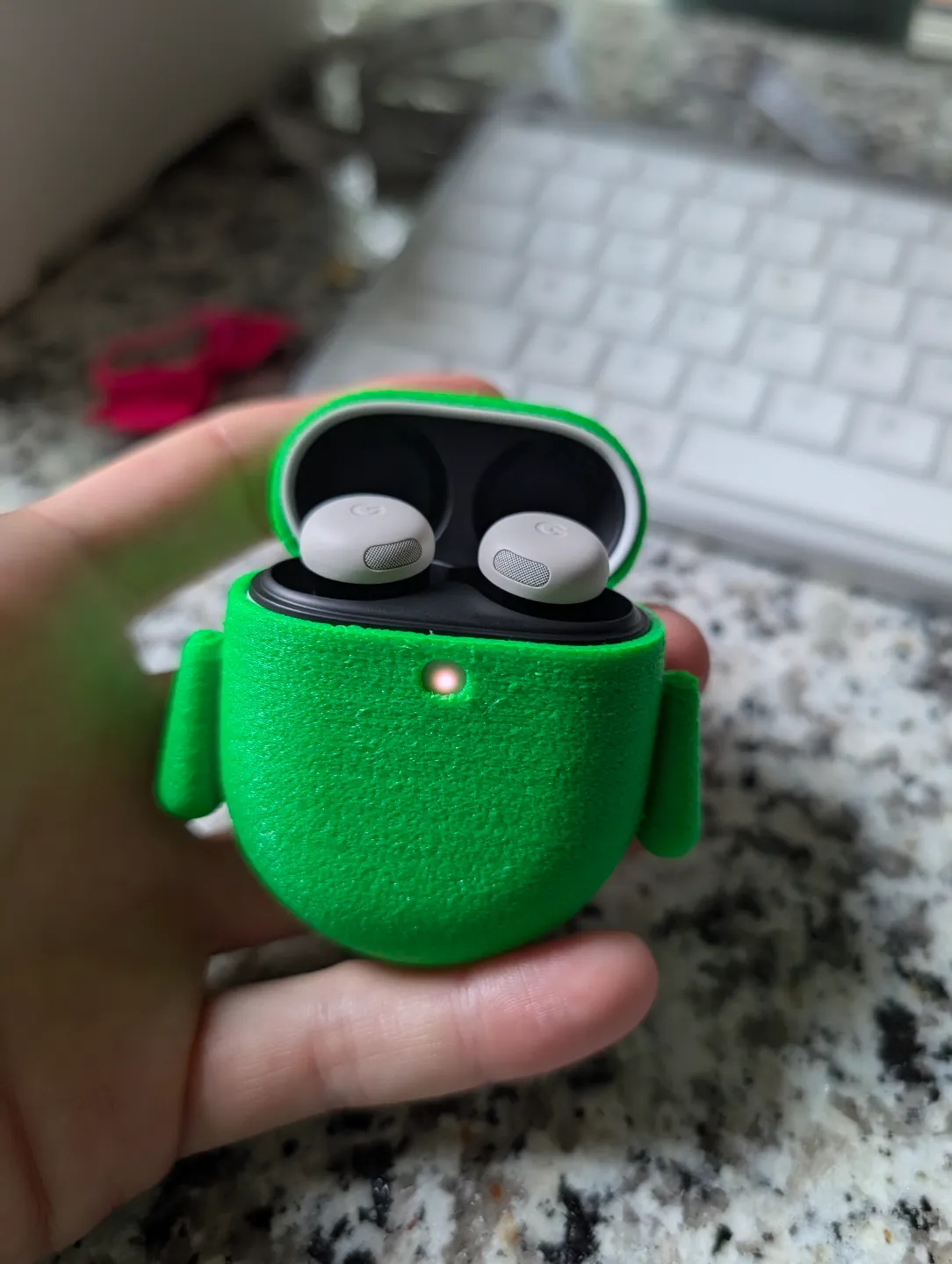 Robot Style Pixel Buds Pro 2 Case, photo 4 of 4 - Robot Style Pixel Buds Pro 2 Case Hobby & DIY