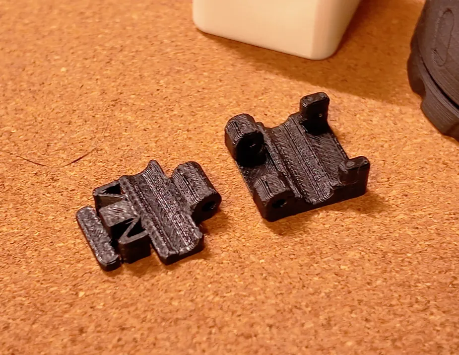 Desktop cable holder clip (thin and not-screws), photo 2 of 3 - Desktop cable holder clip (thin and not-screws) Tools