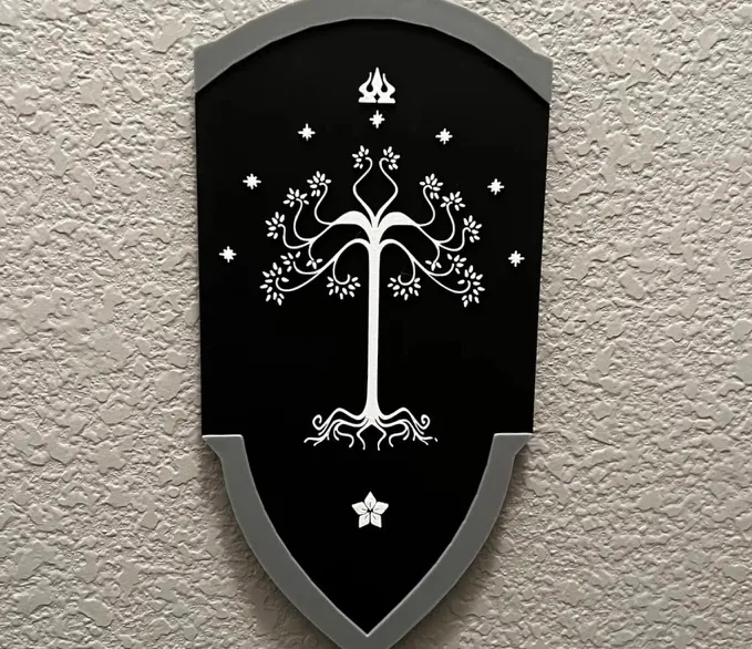 Shield of Gondor - Lord of the Rings - Fit to Bed, photo 2 of 3 - Shield of Gondor - Lord of the Rings - Fit to Bed Props & Cosplays