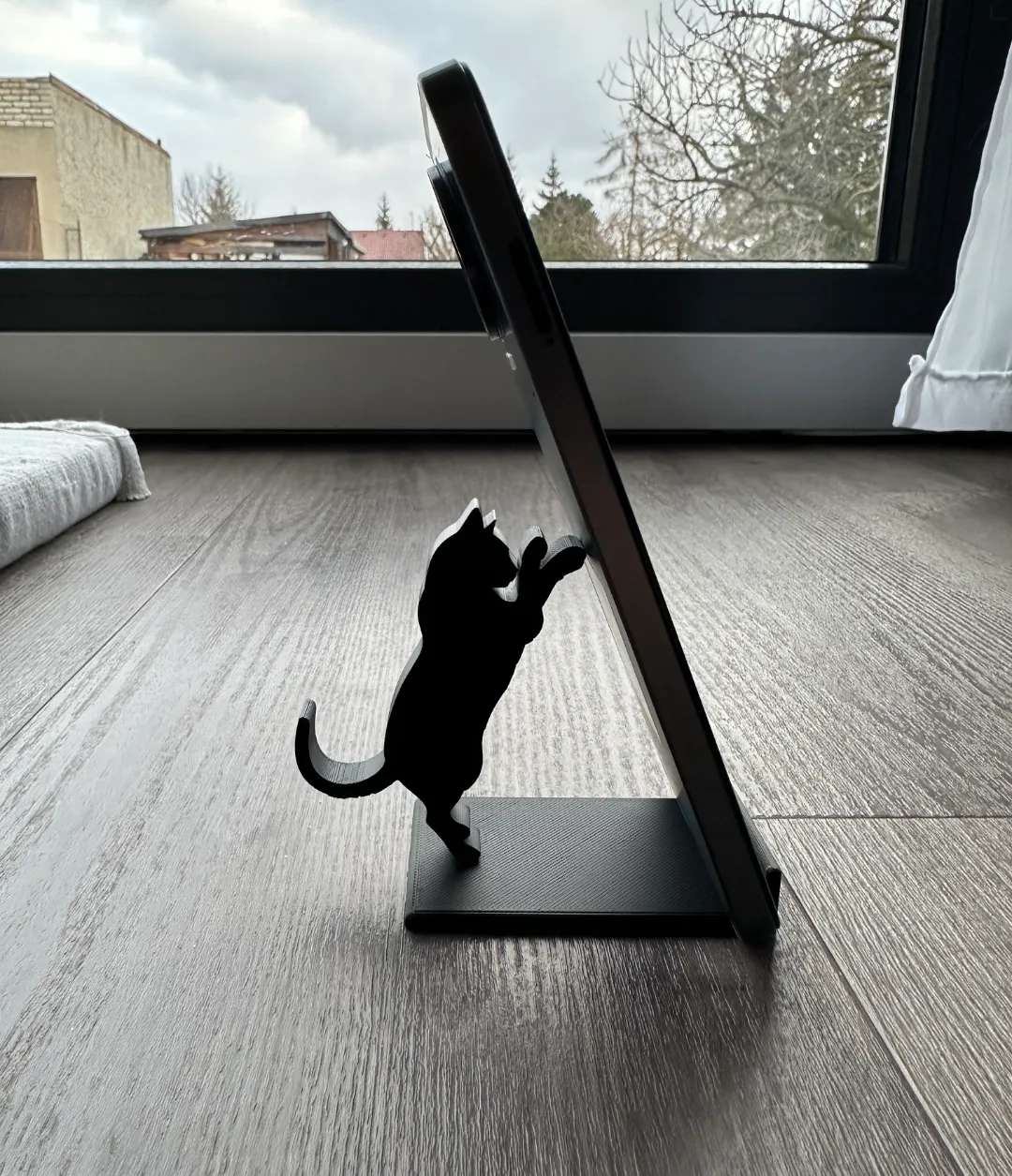 Cat Phone Stand - Office, in stock in India