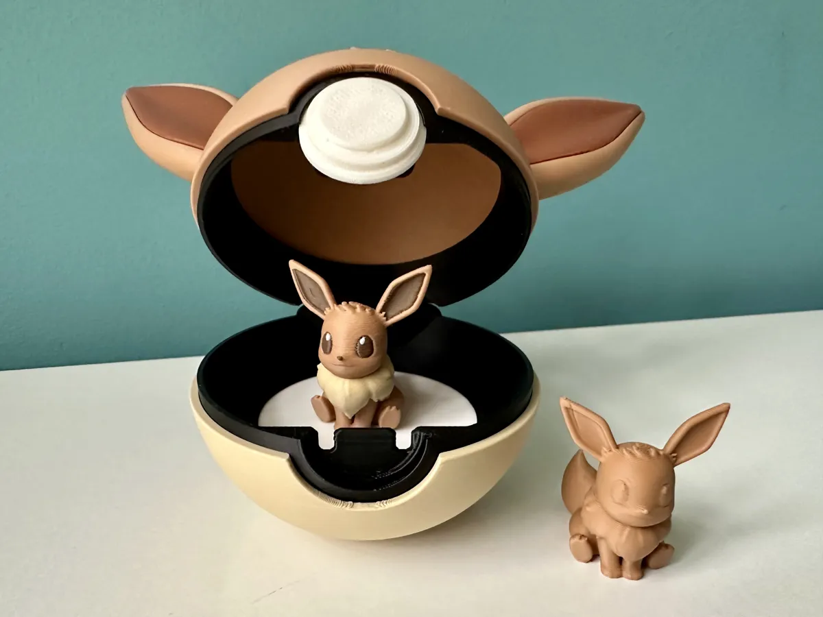 Mini Eevee - Pokéball Fit Edition, photo 3 of 4 - Mini Eevee - Pokéball Fit Edition Figurines & Collectibles