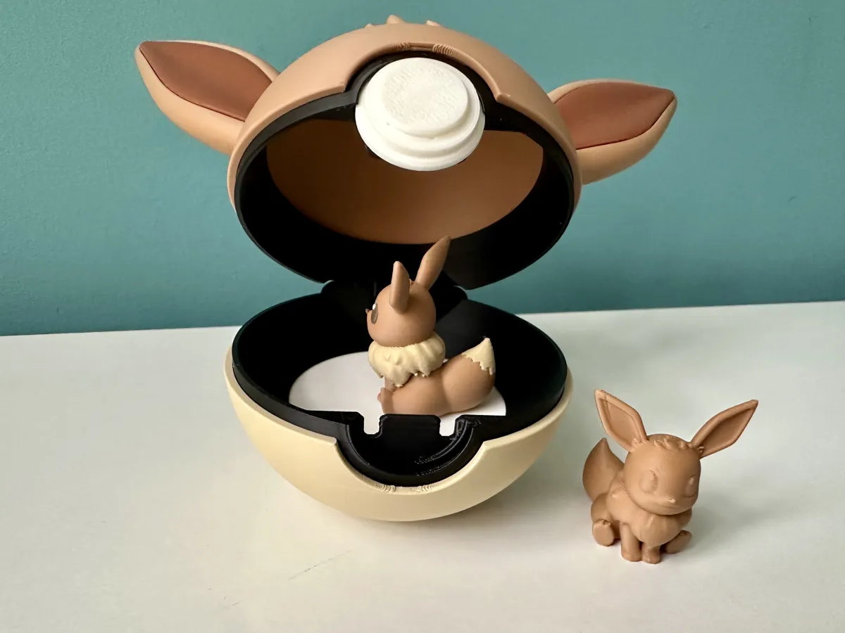 Mini Eevee - Pokéball Fit Edition, photo 4 of 4 - Mini Eevee - Pokéball Fit Edition Figurines & Collectibles