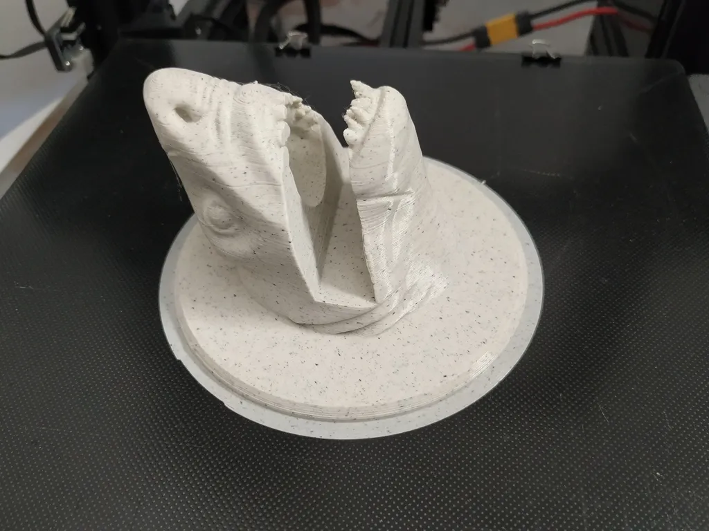 Jaws phone holder, photo 3 of 3 - Jaws phone holder Mobile & Device Accessories