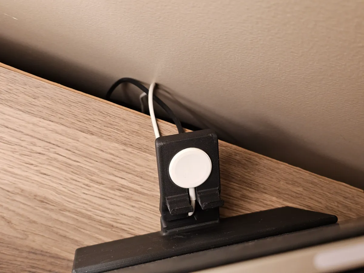 Gadget Charging Station (iPhone+iPad+Apple Watch), photo 4 of 4 - Gadget Charging Station (iPhone+iPad+Apple Watch) Hobby & DIY