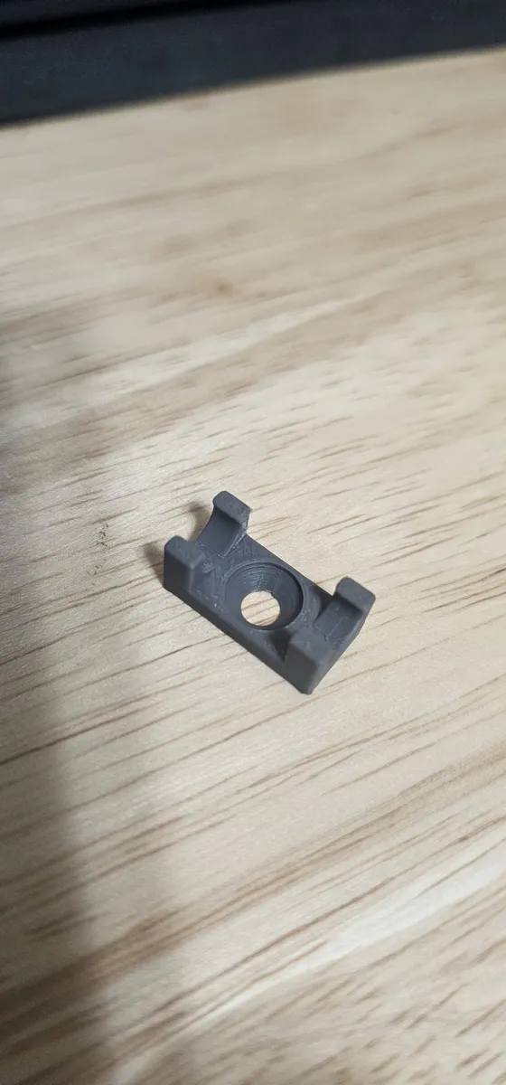 CAT8 Network Cable Wall Clip, photo 2 of 4 - CAT8 Network Cable Wall Clip Hobby & DIY