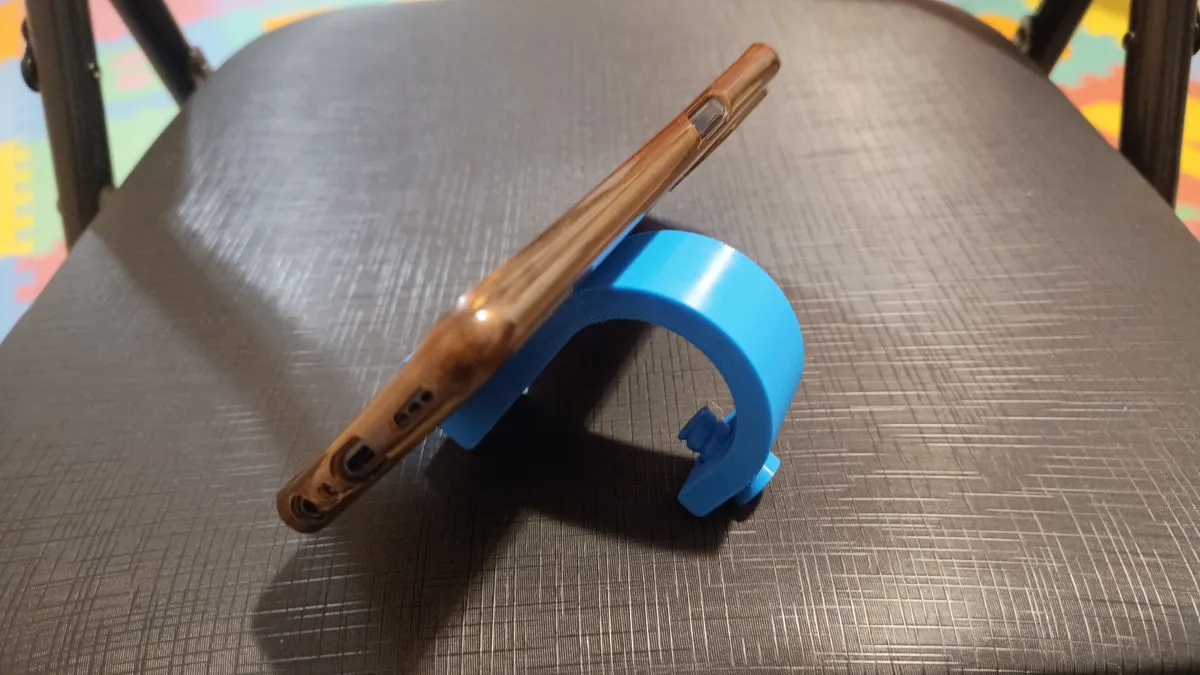 Steering Wheel Phone Mount, photo 2 of 4 - Steering Wheel Phone Mount Hobby & DIY