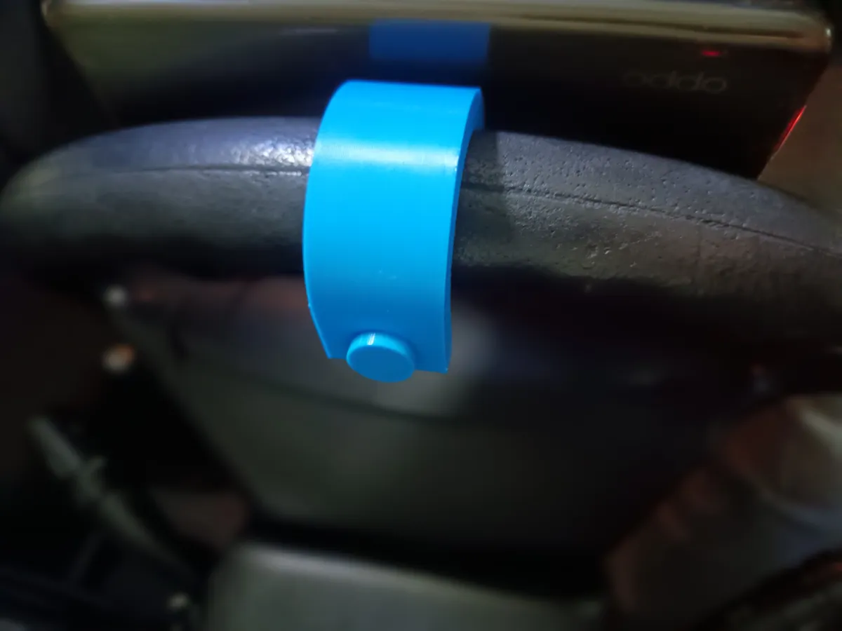 Steering Wheel Phone Mount, photo 4 of 4 - Steering Wheel Phone Mount Hobby & DIY