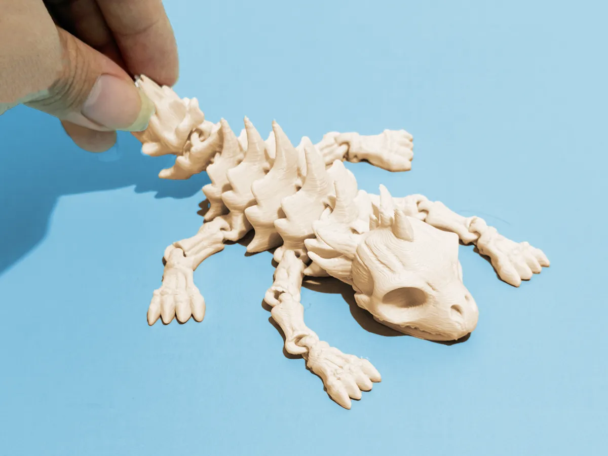 Mini articulated skeleton dragon