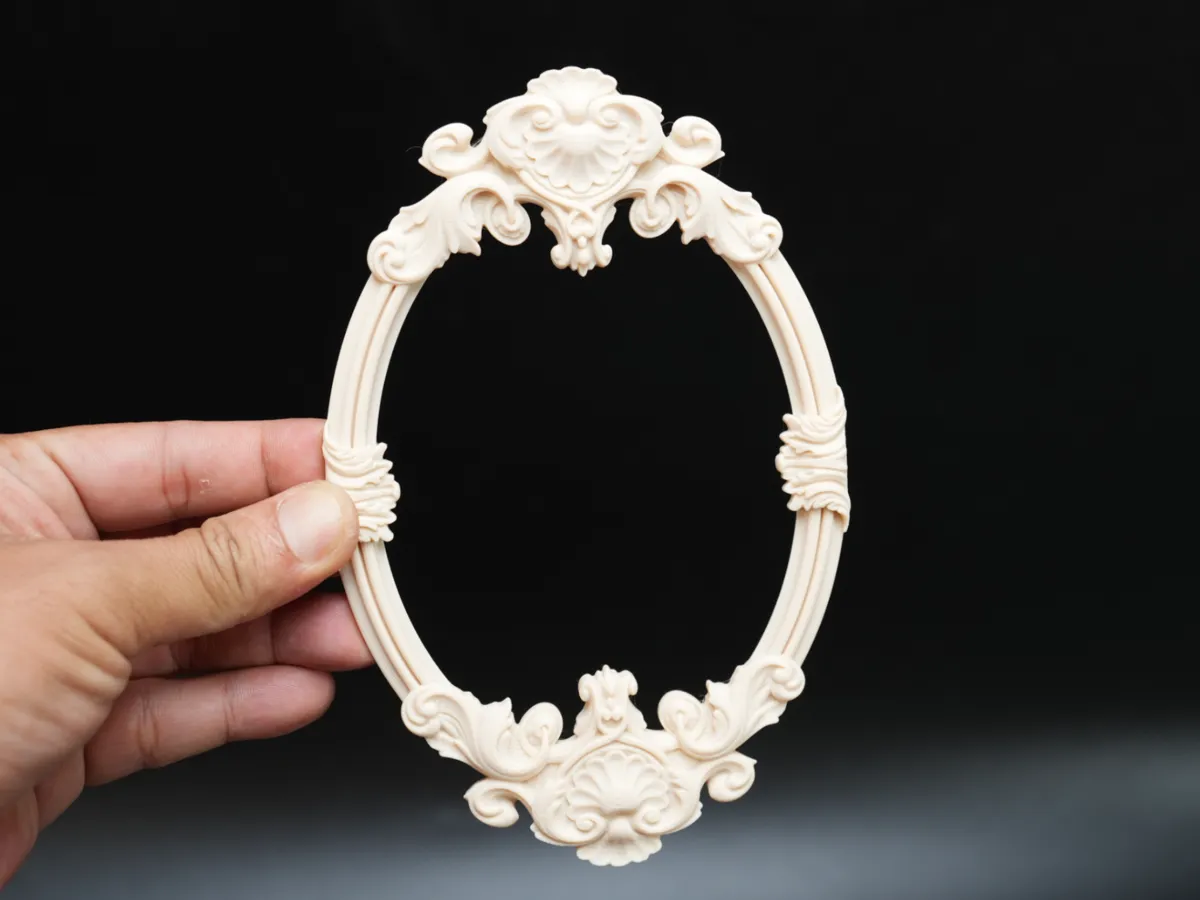 Vintage Ornamental Oval Frame, Elegant Home Decor
