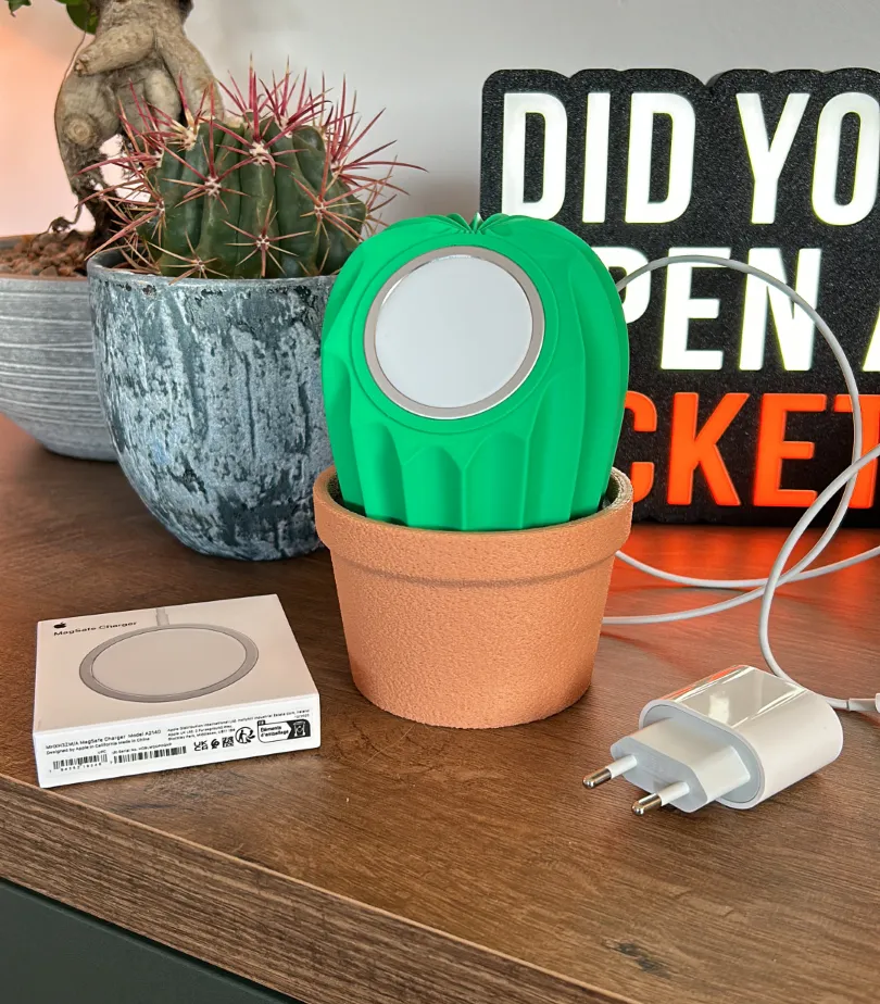Charging Cactus MagSafe Stand