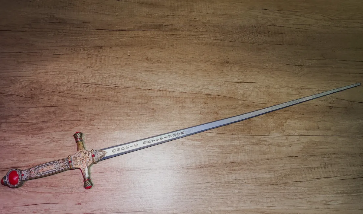 Sword of Gryffindor, photo 4 of 4 - Sword of Gryffindor Props & Cosplay