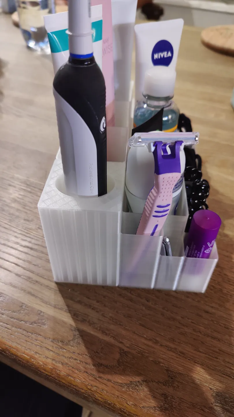 Bathroom desk organizer, photo 4 of 4 - Bathroom desk organizer Generative Art