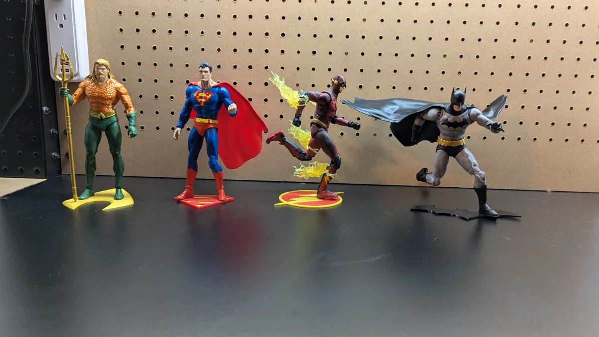Action Figure Stand, photo 2 of 4 - Action Figure Stand Figurines & Collectibles