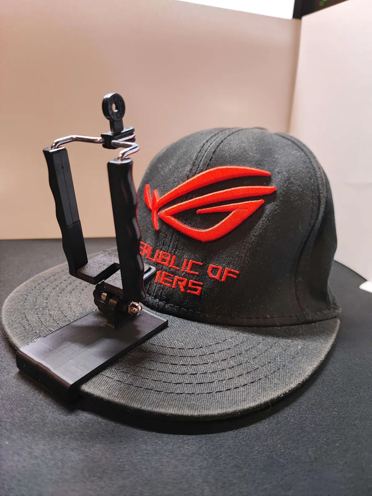 Cap phone mount - Gadgets, in stock in India
