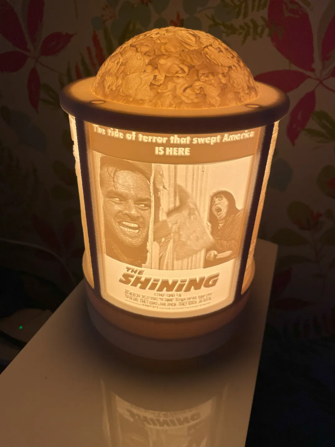 Motorized, rotating Lithophane Lamp-Movie posters, photo 4 of 4 - Motorized, rotating Lithophane Lamp-Movie posters Household