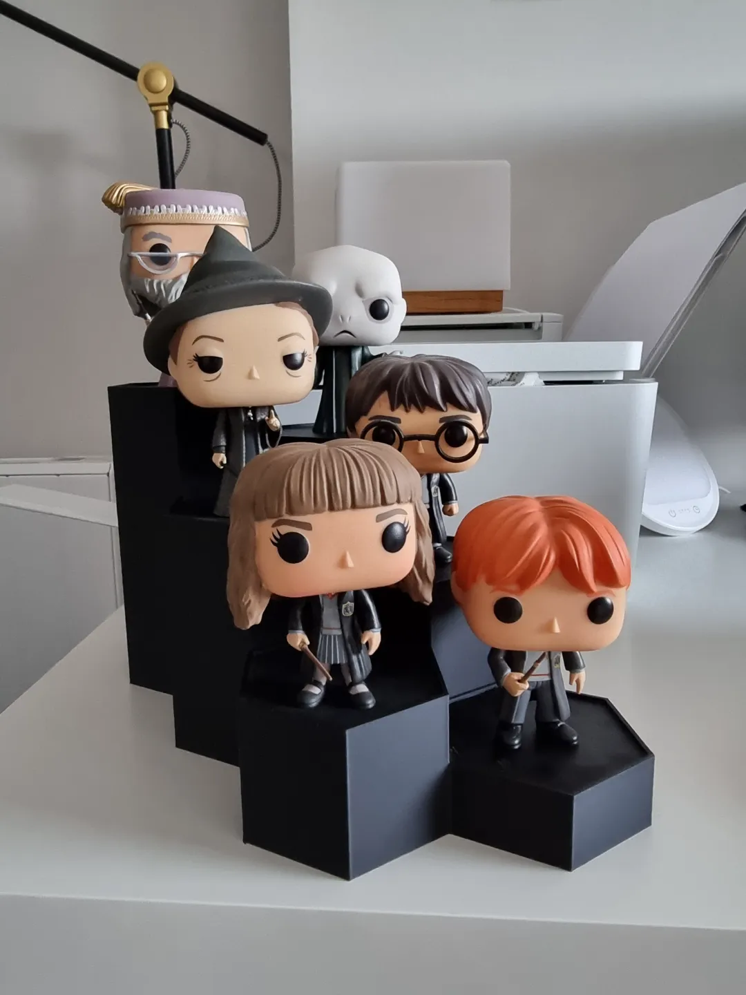 FUNKO/ACTION FIGURE STAND