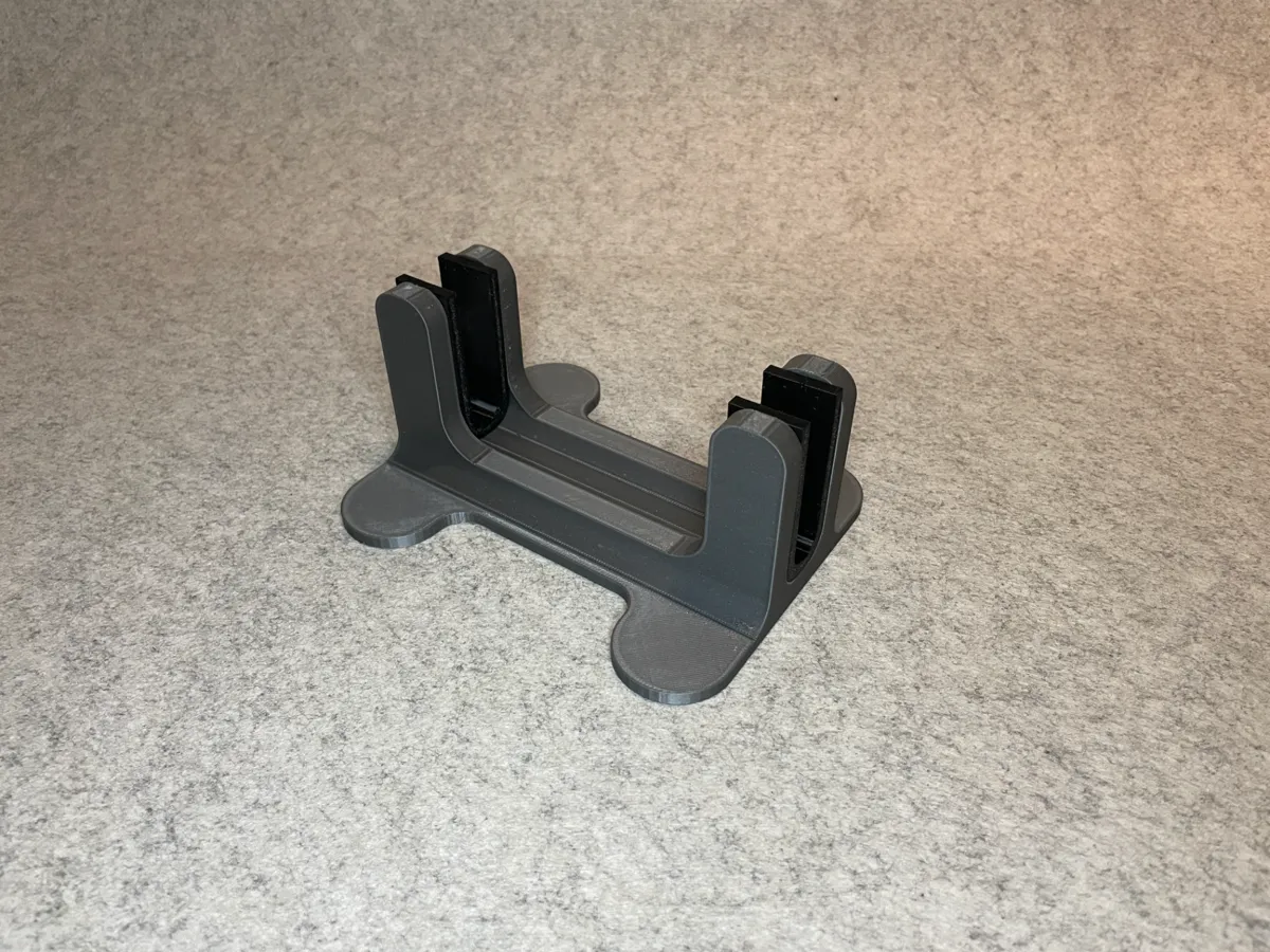 Laptop notebook vertical desk stand, photo 4 of 4 - Laptop notebook vertical desk stand Mobile & Device Accessories
