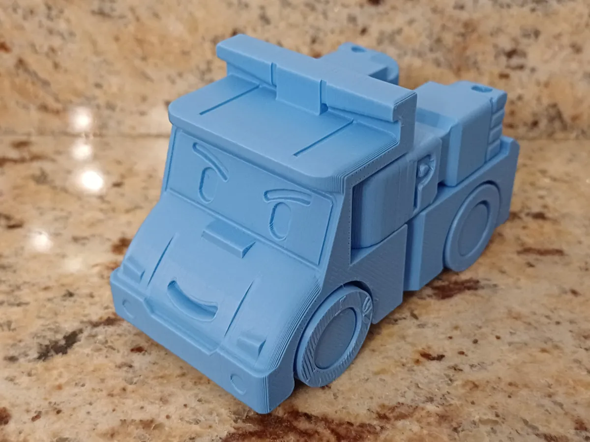 Robocar Poli trasformable, simple and strong