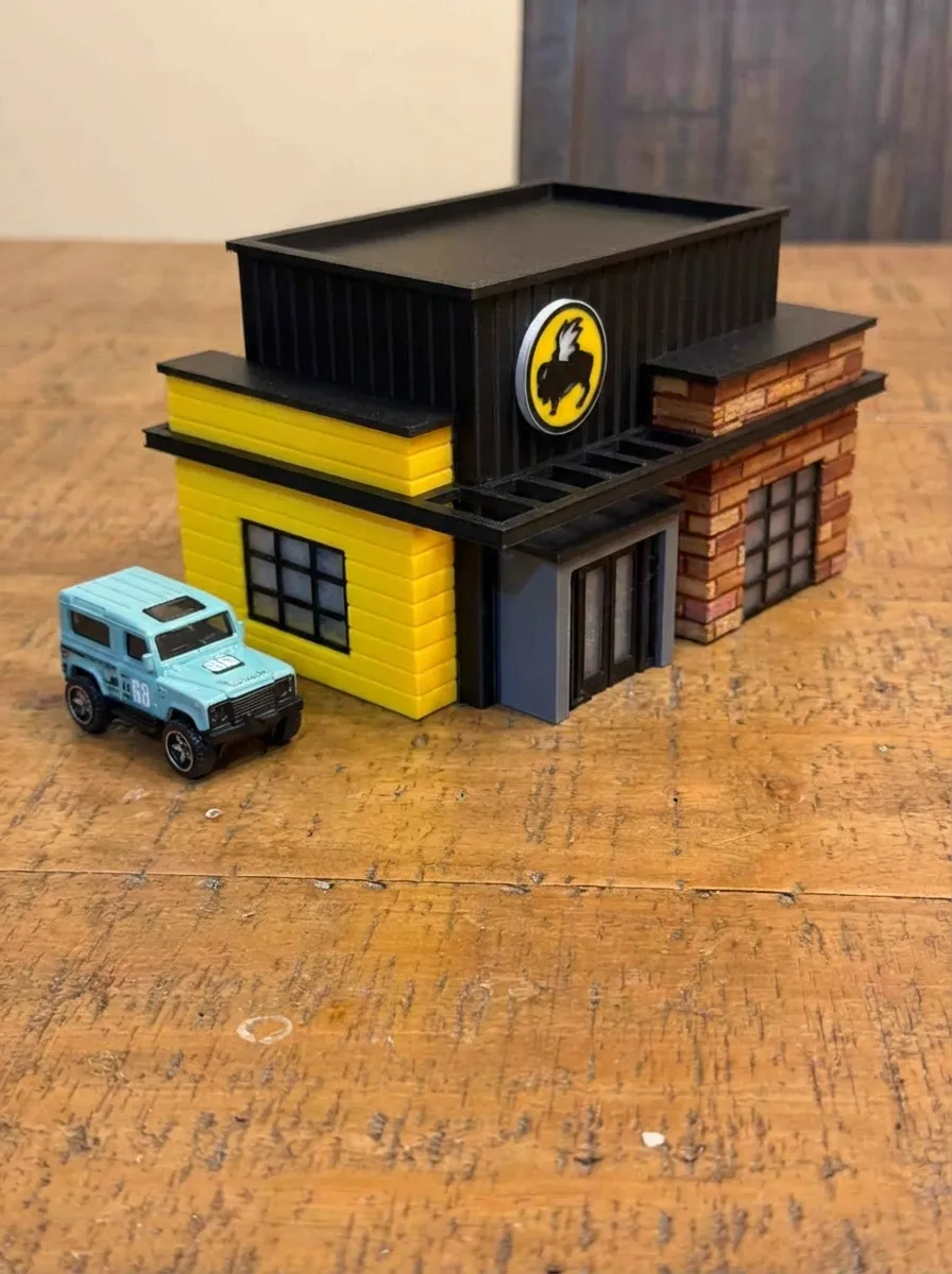 1/64 Buffalo Wild Wings Diorama, photo 4 of 4 - 1/64 Buffalo Wild Wings Diorama Props & Cosplay