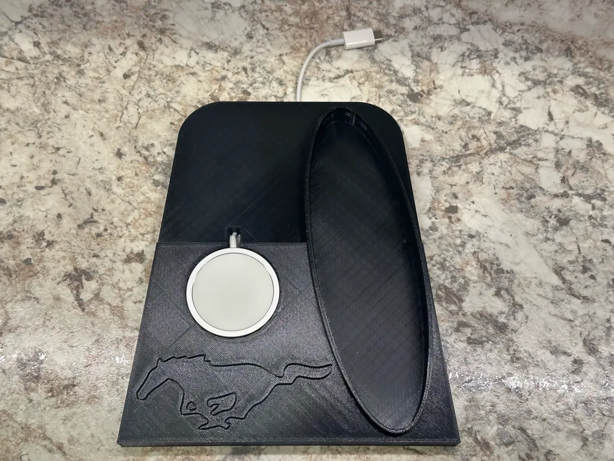 Mustang Mach-E Apple MagSafe holder, photo 2 of 3 - Mustang Mach-E Apple MagSafe holder Mobile & Device Accessories
