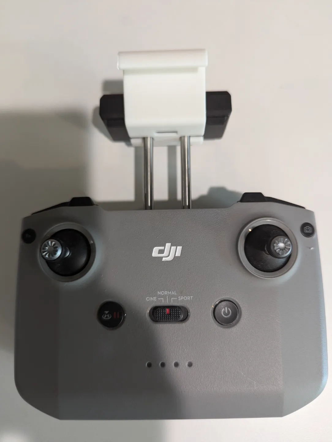 DJI Remote Holder for Pixel 7 Pro, photo 2 of 4 - DJI Remote Holder for Pixel 7 Pro Hobby & DIY