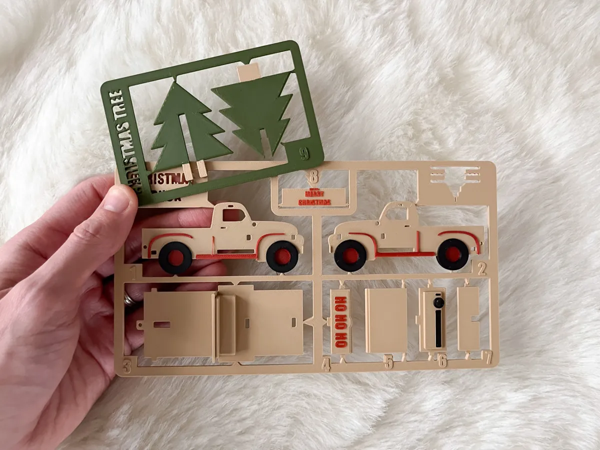 Christmas Truck and Christmas Tree - KIT CARD, photo 3 of 4 - Christmas Truck and Christmas Tree - KIT CARD Toys & Games