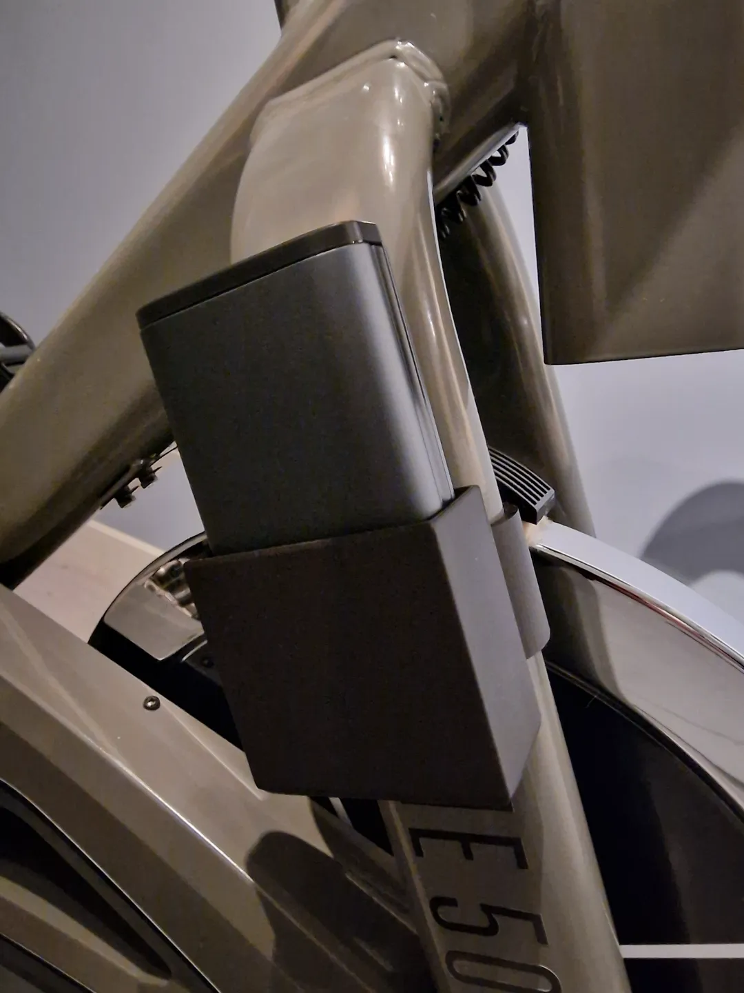 Spin bike- power bank Bracket, photo 2 of 2 - Spin bike- power bank Bracket Hobby & DIY