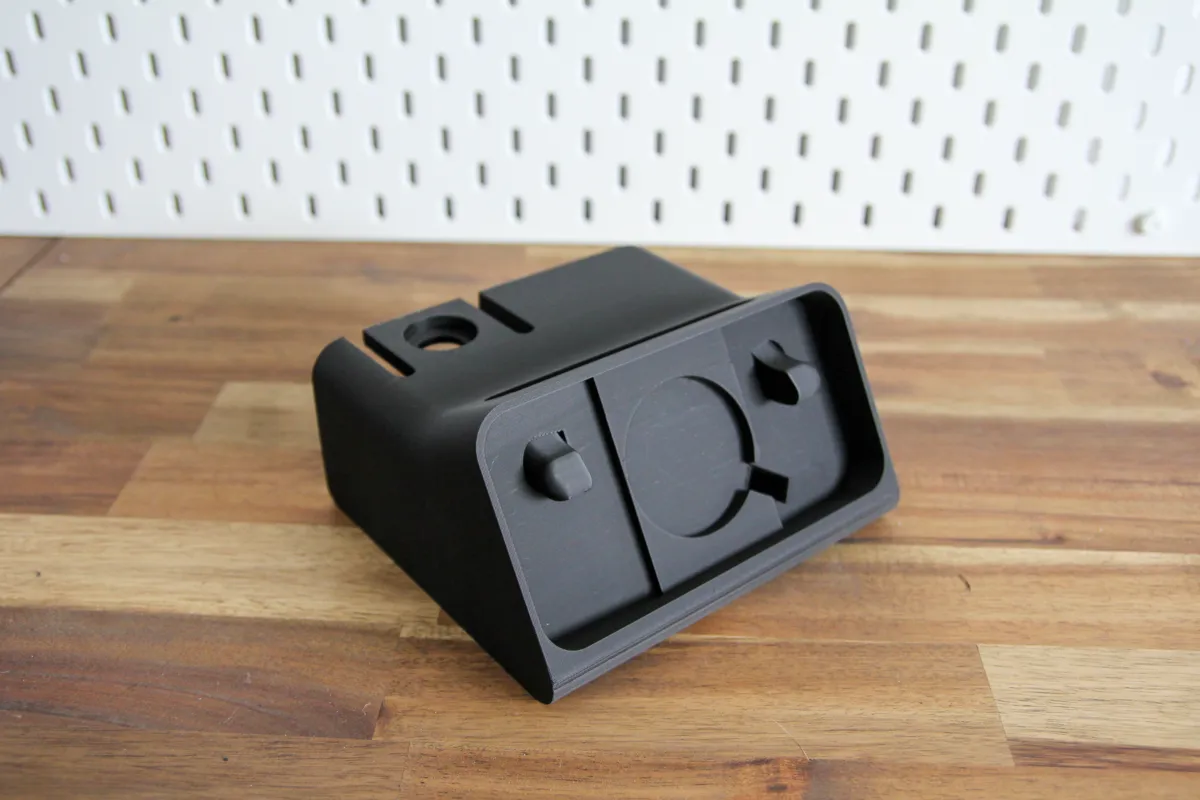 iPhone Standby Dock with Watch and AirPods, photo 2 of 3 - iPhone Standby Dock with Watch and AirPods Mobile & Device Accessories
